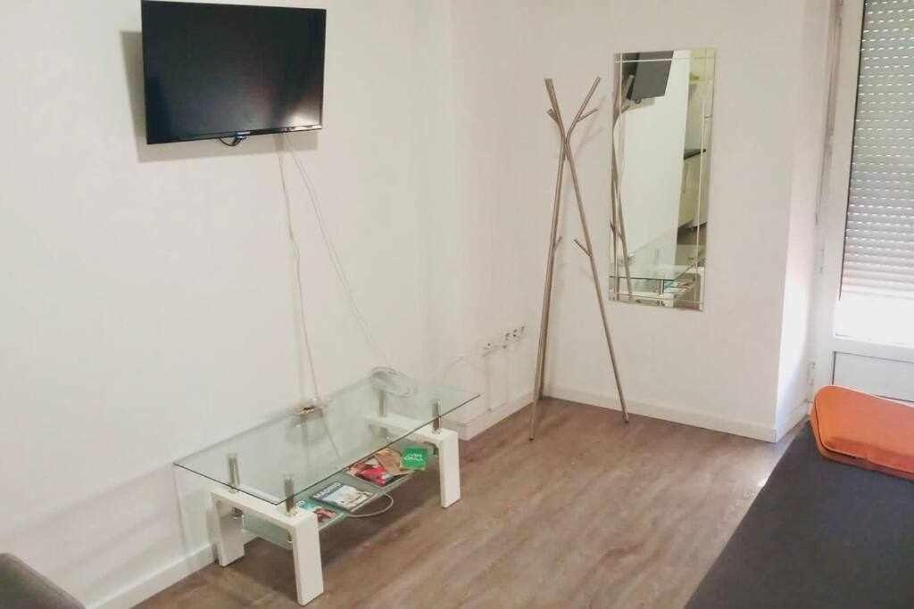 Comodo Y Agradable Estudio En Madrid Centro A2 エクステリア 写真